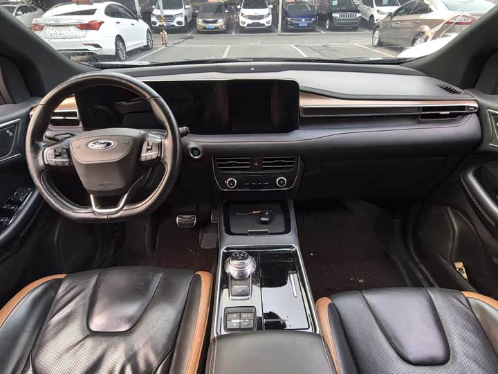 Фото 8 - Ford Edge