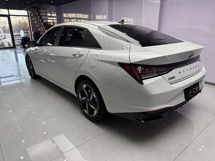 Фото 5 - Hyundai Elantra N line