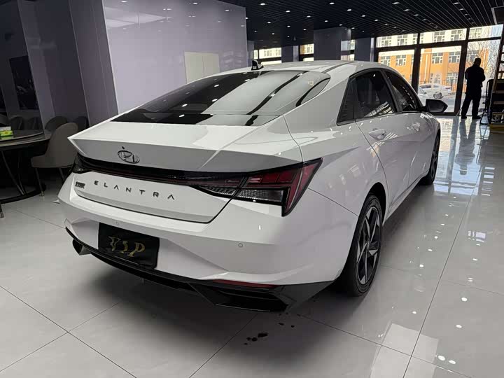 Фото 6 - Hyundai Elantra N line