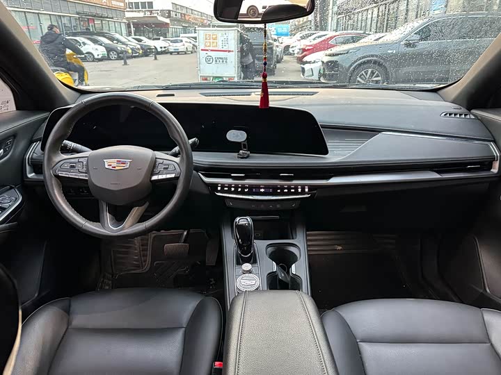 Фото 5 - Cadillac XT4