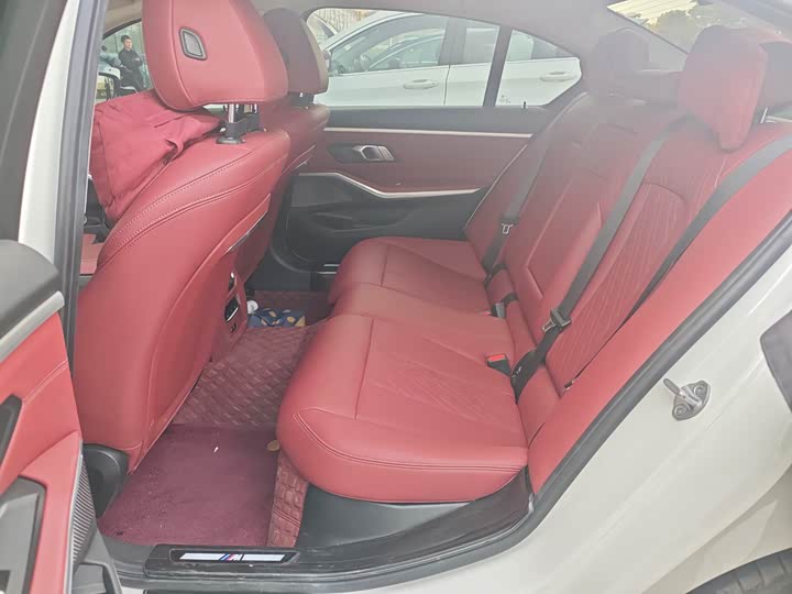 Фото 9 - BMW 3 Series