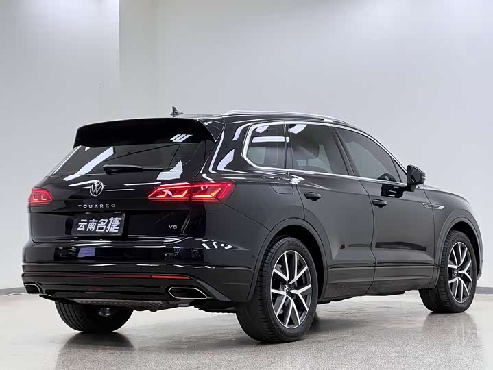 Фото 7 - Volkswagen Touareg