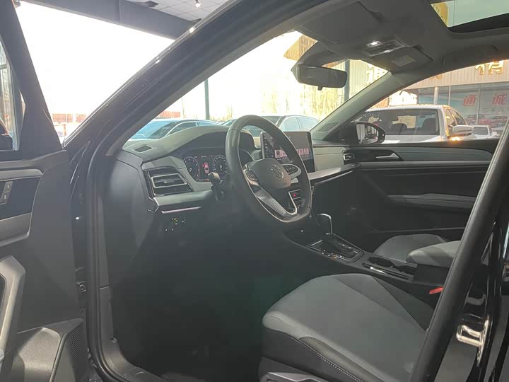 Фото 4 - Volkswagen Lavida