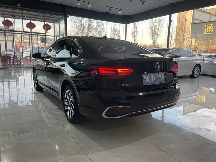 Фото 7 - Volkswagen Lavida