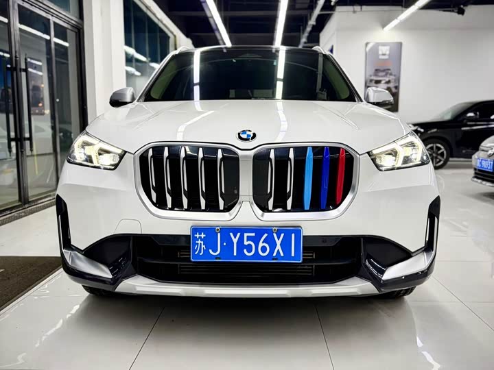 Фото 2 - BMW X1