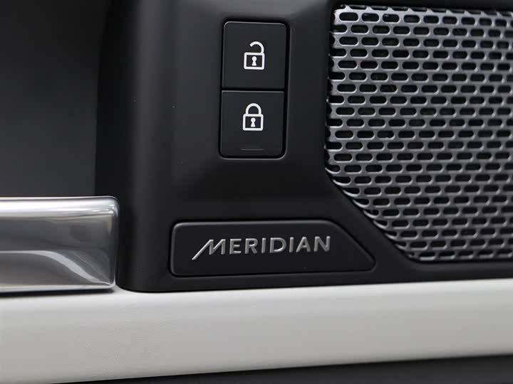 Фото 6 - Land Rover Defender