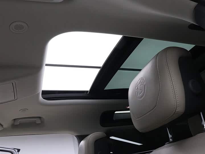 Фото 7 - Land Rover Defender