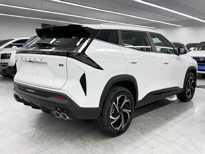 Фото 6 - Geely Atlas