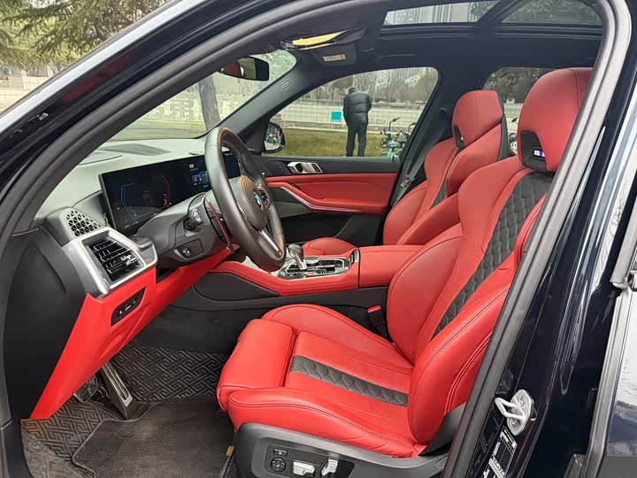 Фото 9 - BMW X5 M