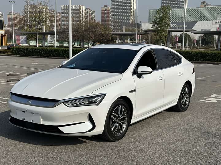 Фото 1 - BYD Qin Plus