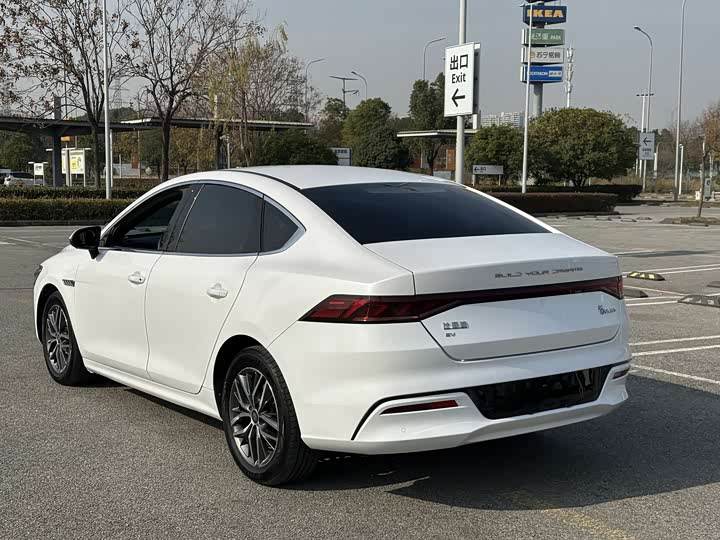 Фото 9 - BYD Qin Plus