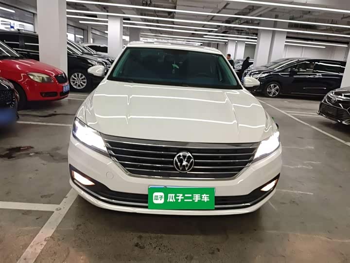 Фото 3 - Volkswagen Lavida