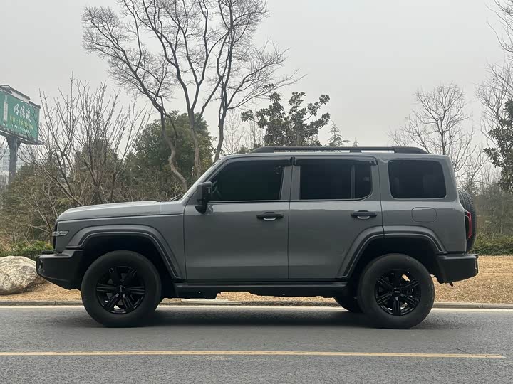 Фото 9 - Tank 300