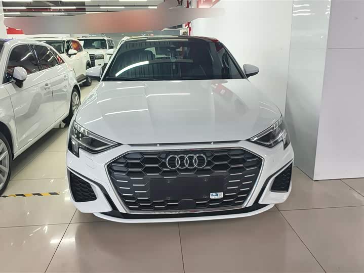 Фото 2 - Audi A3