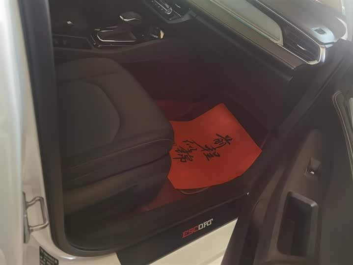 Фото 8 - Ford Escort