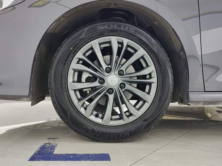 Фото 6 - MG Motor 5