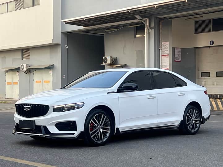 Фото 1 - Geely Preface