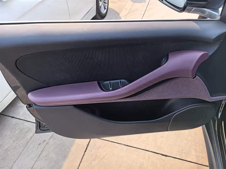 Фото 8 - Nio ET5T