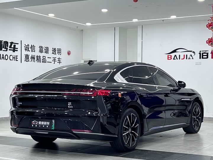 Фото 5 - BYD Han