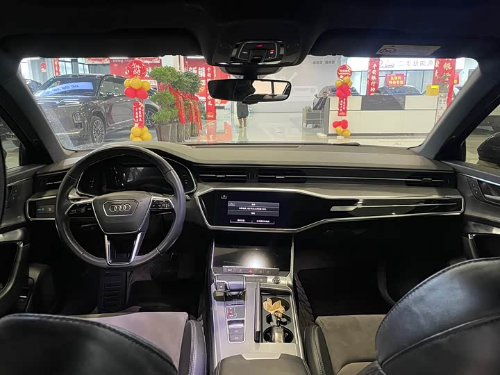 Фото 6 - Audi A6L