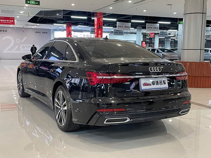 Фото 7 - Audi A6L