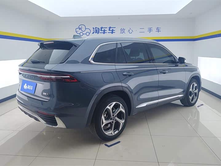 Фото 3 - Geely Monjaro