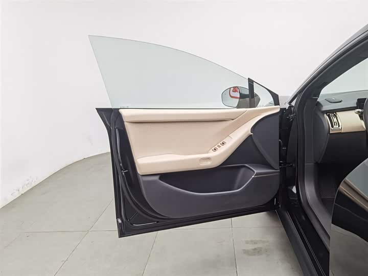 Фото 8 - XPeng F57