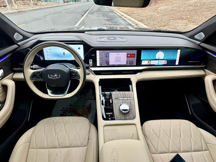 Фото 4 - Geely Monjaro