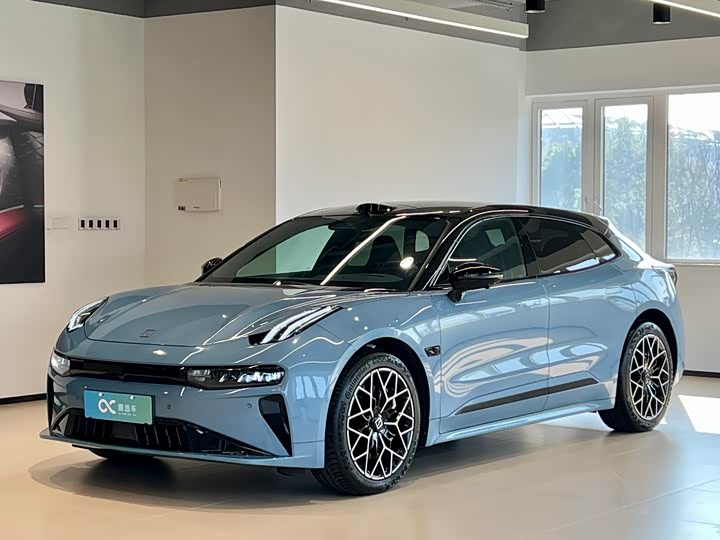 Фото 1 - Zeekr 001