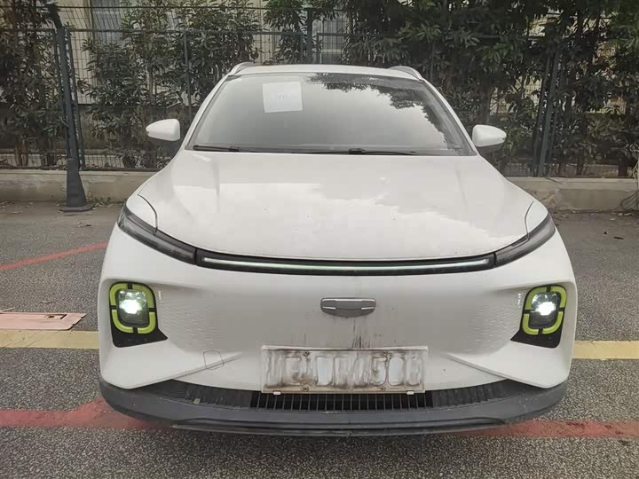 Фото 3 - Geely Geometry E Firefly