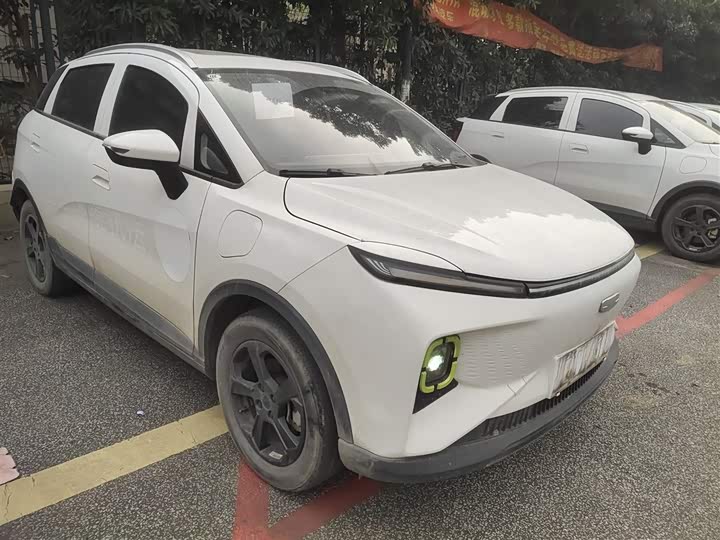 Фото 4 - Geely Geometry E Firefly