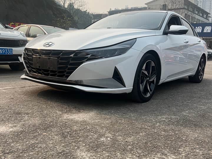 Фото 3 - Hyundai Elantra N line