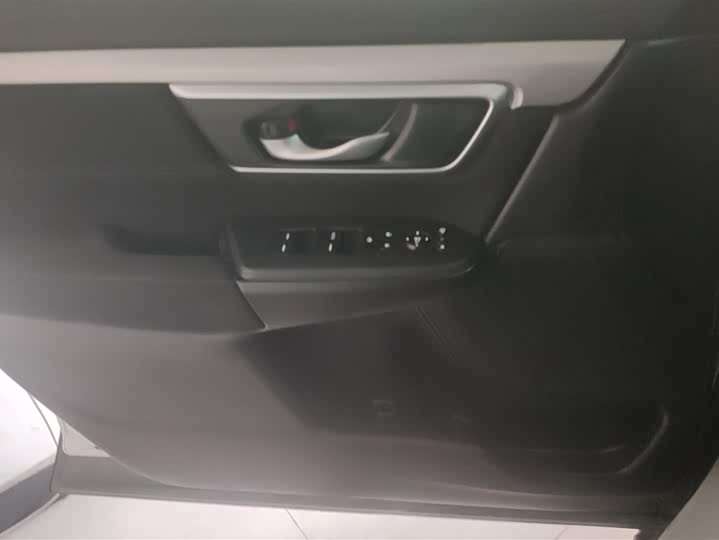 Фото 7 - Honda CR-V