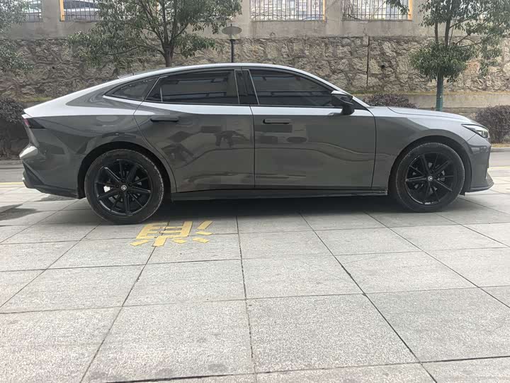 Фото 6 - Changan UNI-V