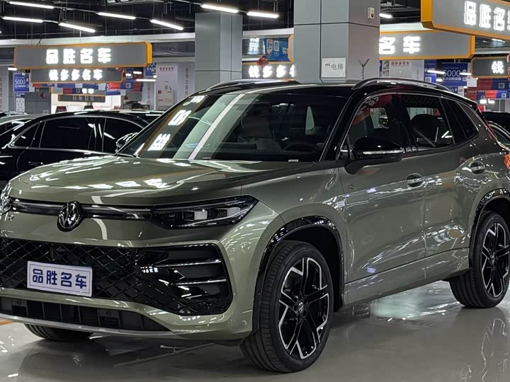 Фото 1 - Volkswagen Tayron