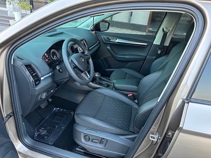 Фото 7 - Skoda Karoq