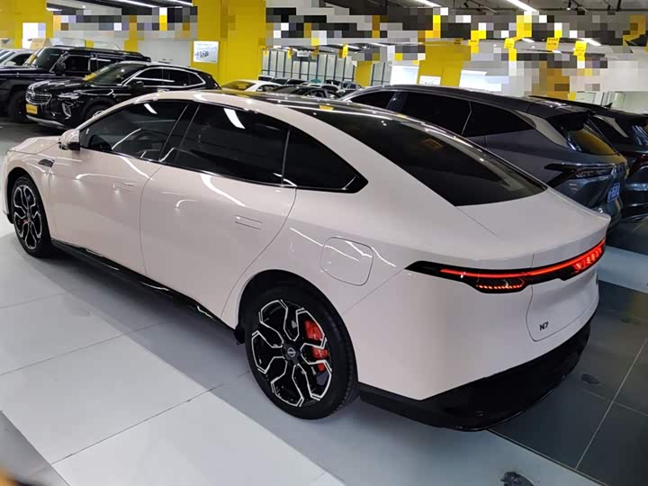 Фото 5 - Nissan N7