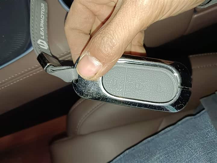 Фото 9 - Leapmotor C11