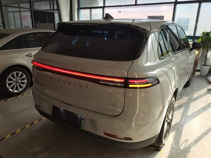 Фото 7 - Leapmotor C10