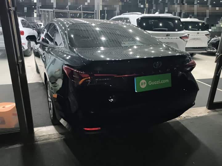 Фото 5 - Toyota Avalon