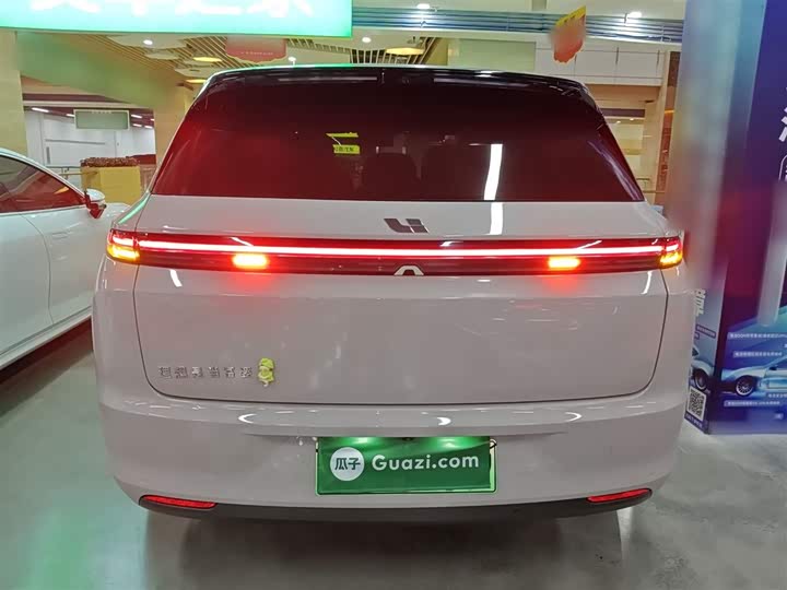 Фото 6 - LiXiang L7