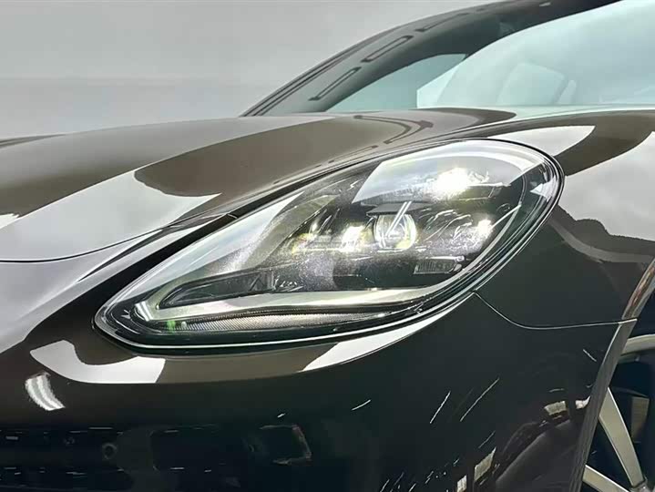 Фото 7 - Porsche Panamera