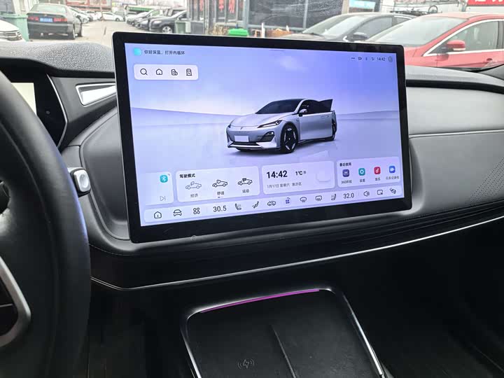 Фото 6 - Changan Deepal SL03