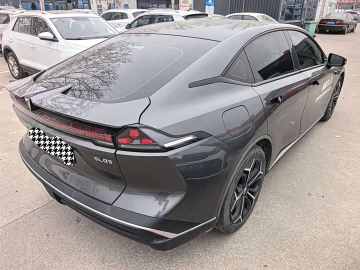 Фото 9 - Changan Deepal SL03