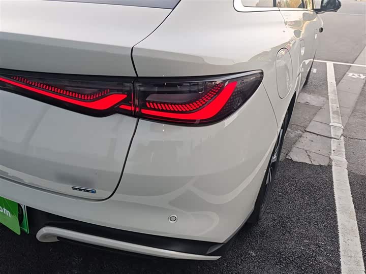 Фото 8 - BYD Seal 06 Hybrid/EV