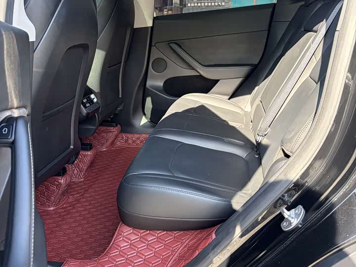 Фото 7 - Tesla Model Y