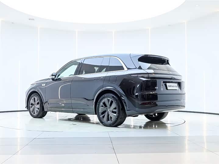 Фото 7 - LiXiang L7