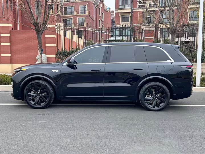 Фото 2 - LiXiang L8