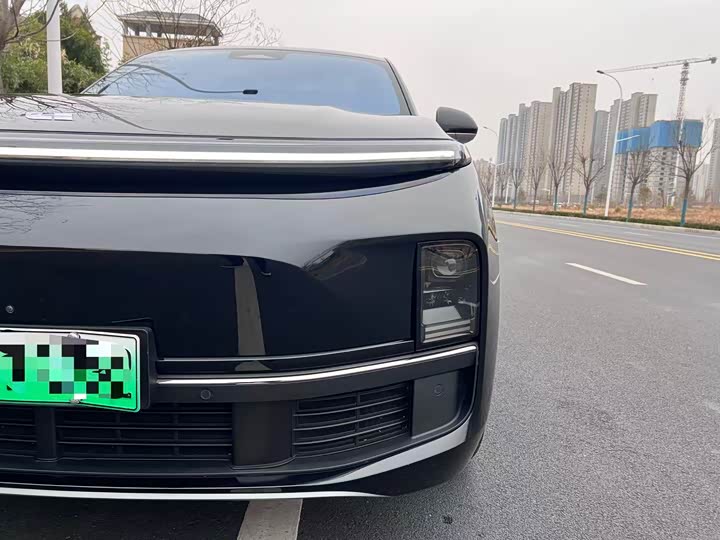 Фото 8 - LiXiang L8