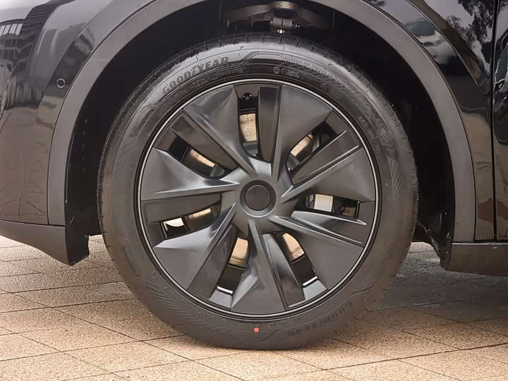 Фото 9 - Tesla Model Y